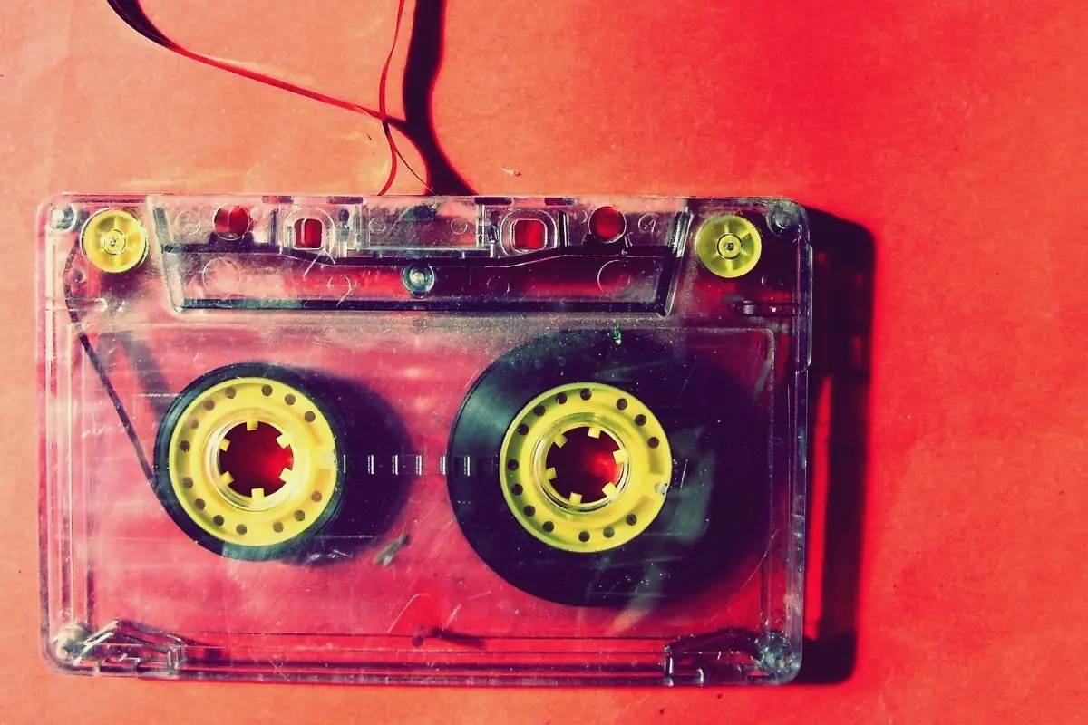 cambiar el tono de las notificaciones en android un cassette antiguo