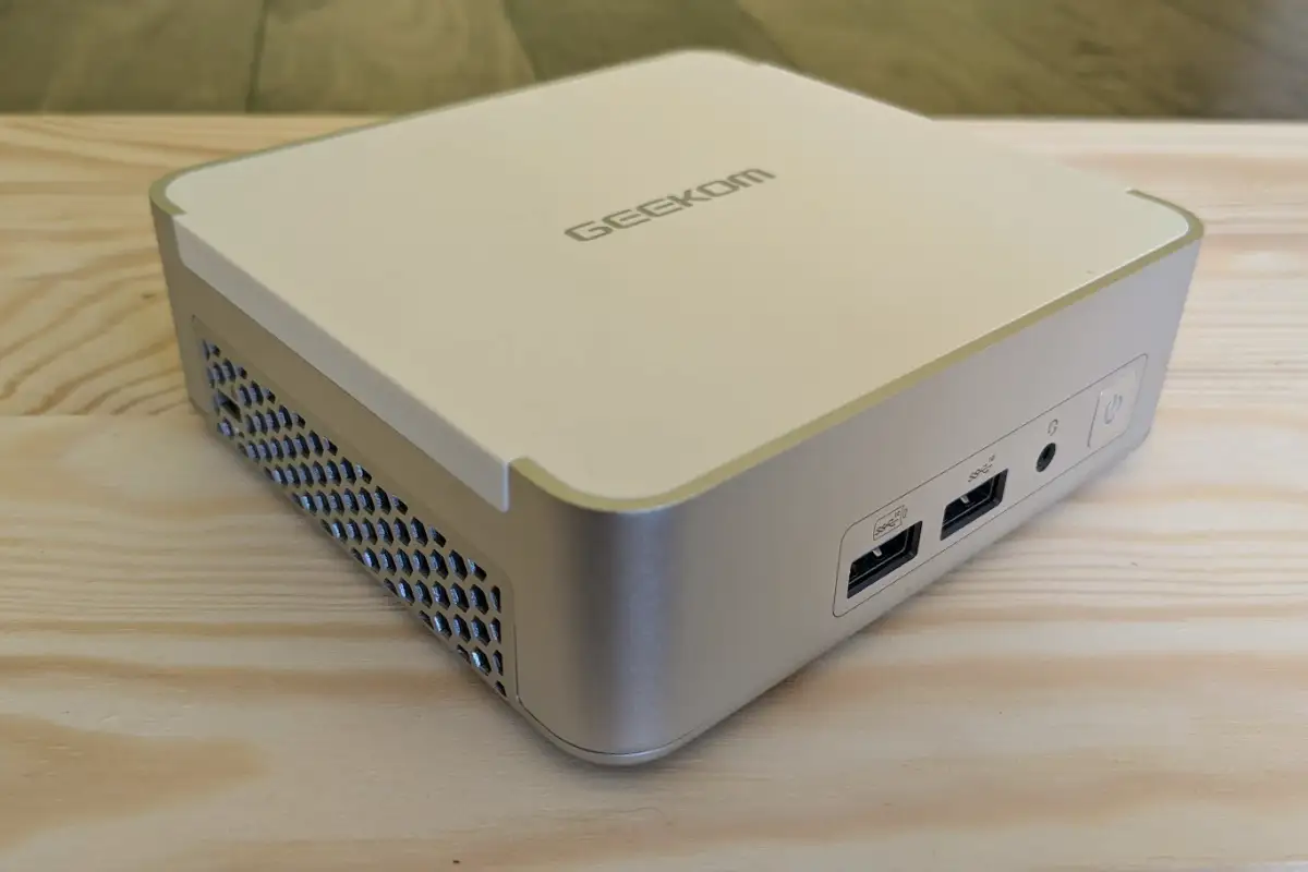 geekom xt13 pro analisis un mini pc