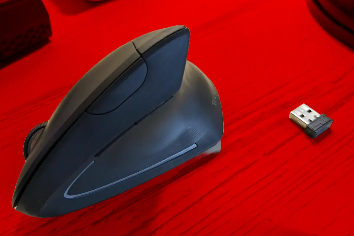raton inalambrico no se mueve bien da saltos un raton inalambrico junto a un usb receptor